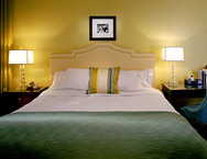 Hotel-deluxe-king-deluxe