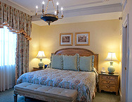 Hotel-monteleone-capote-suite-1